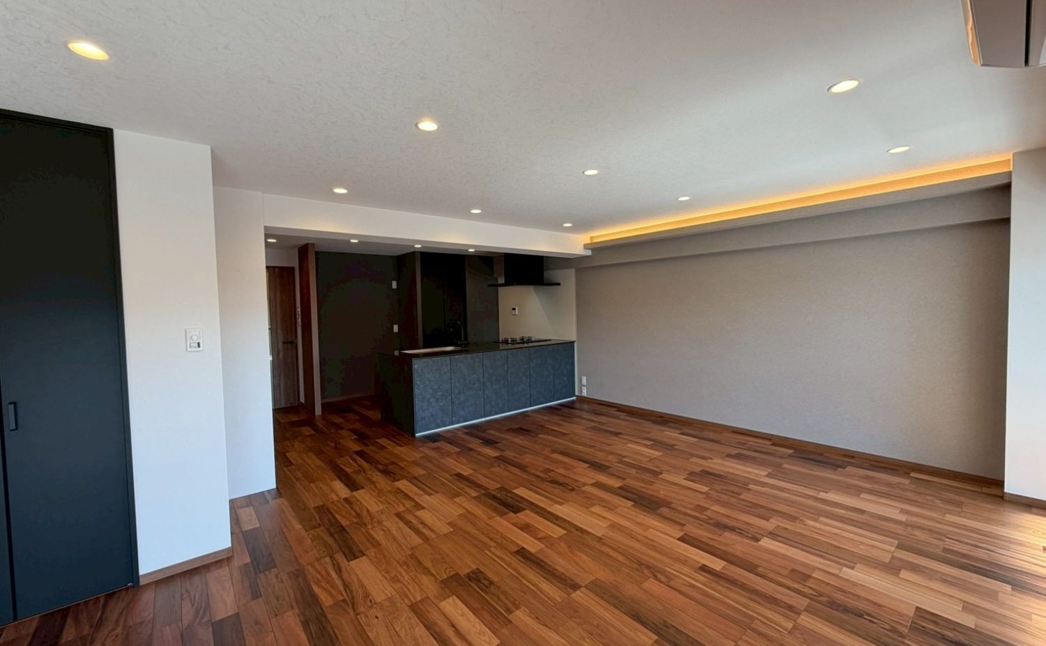 狛江市岩戸北3丁目のマンション